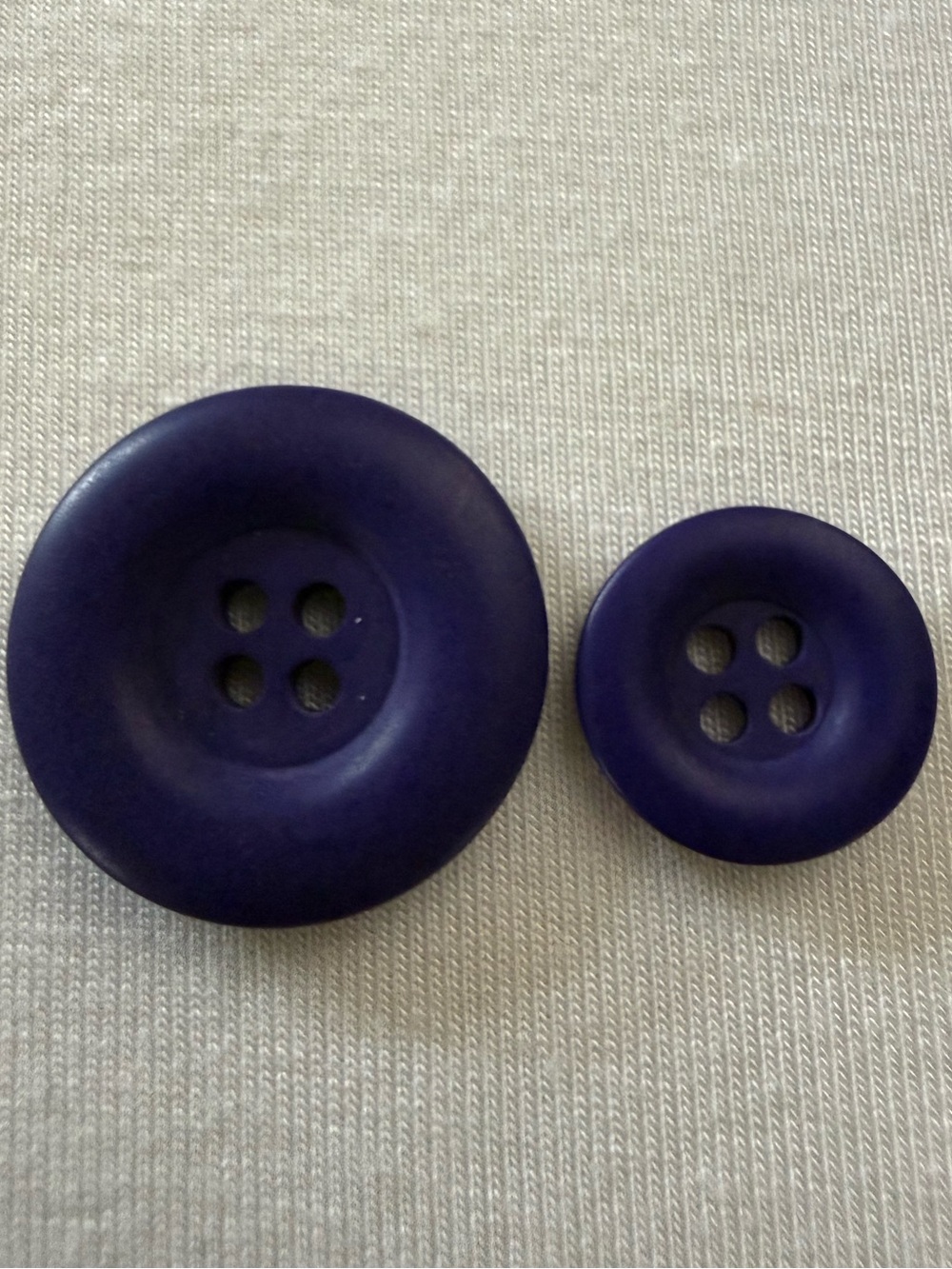 EUVC Navy Blue Round 4-Hole Sewing Buttons - Set of 2